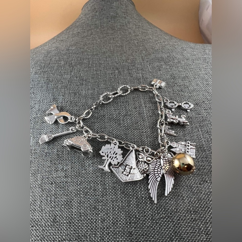 HEN-NIGHT Harry Potter Charms Themed 8 Friendship Bracelets for Teens Girl